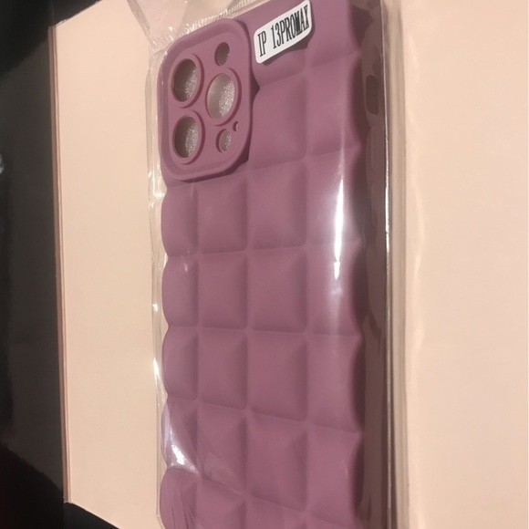 Purple iPhone 13 pro max case - Picture 2 of 2